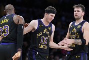 开云入口-31分11板11助！就在今天，一项由科比保持的NBA纪录被卢卡打破了